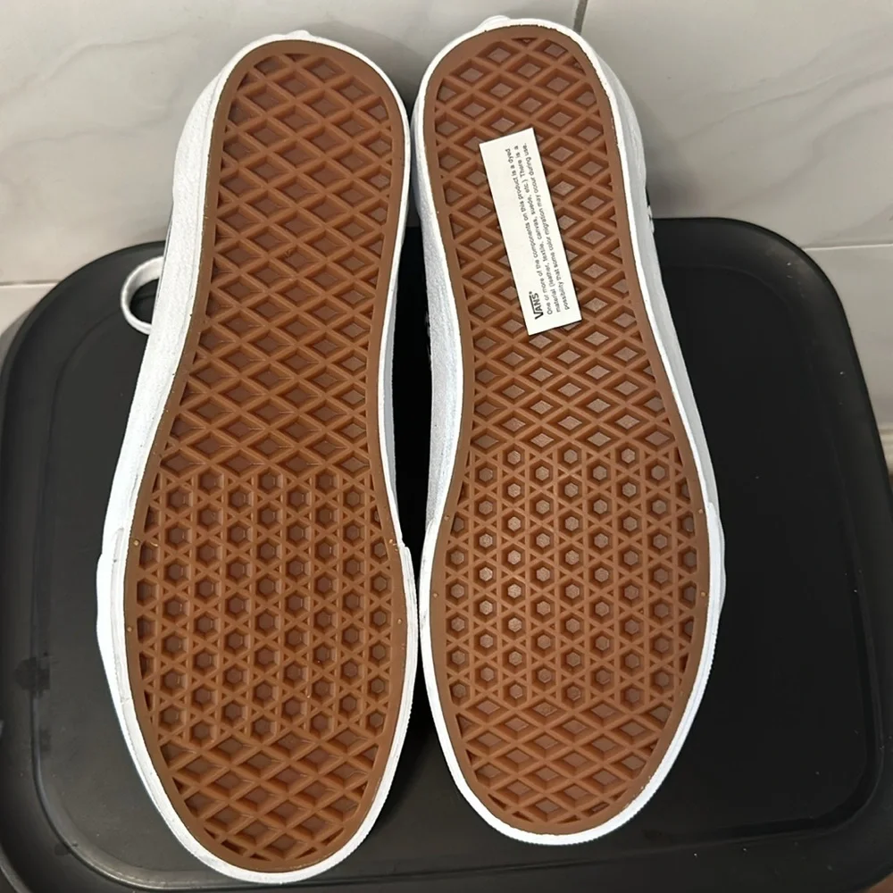 Vans Old Skool Sneakers - Picture 5 of 11